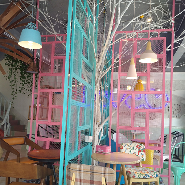 LED pendant lamp for bar
