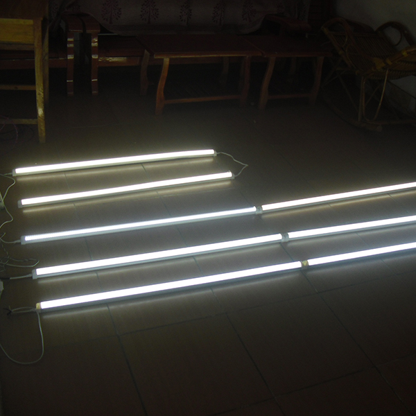 6500K and 4500K T8 18W LED tube